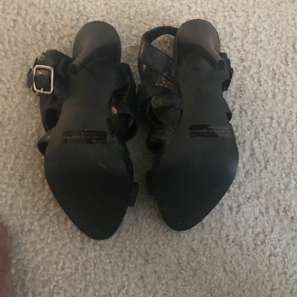 Shoes - Picture 5 of 5